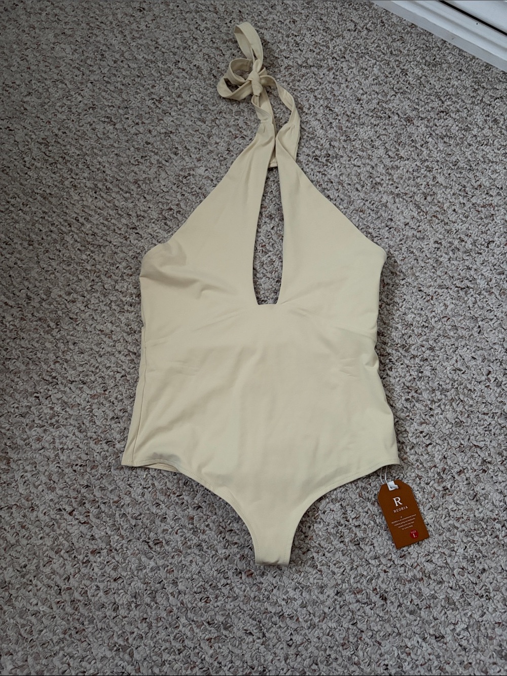 ReoRia Soft Cream Halter Bodysuit